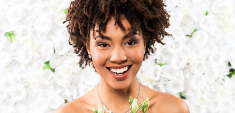 How to smile with confidence on your wedding day